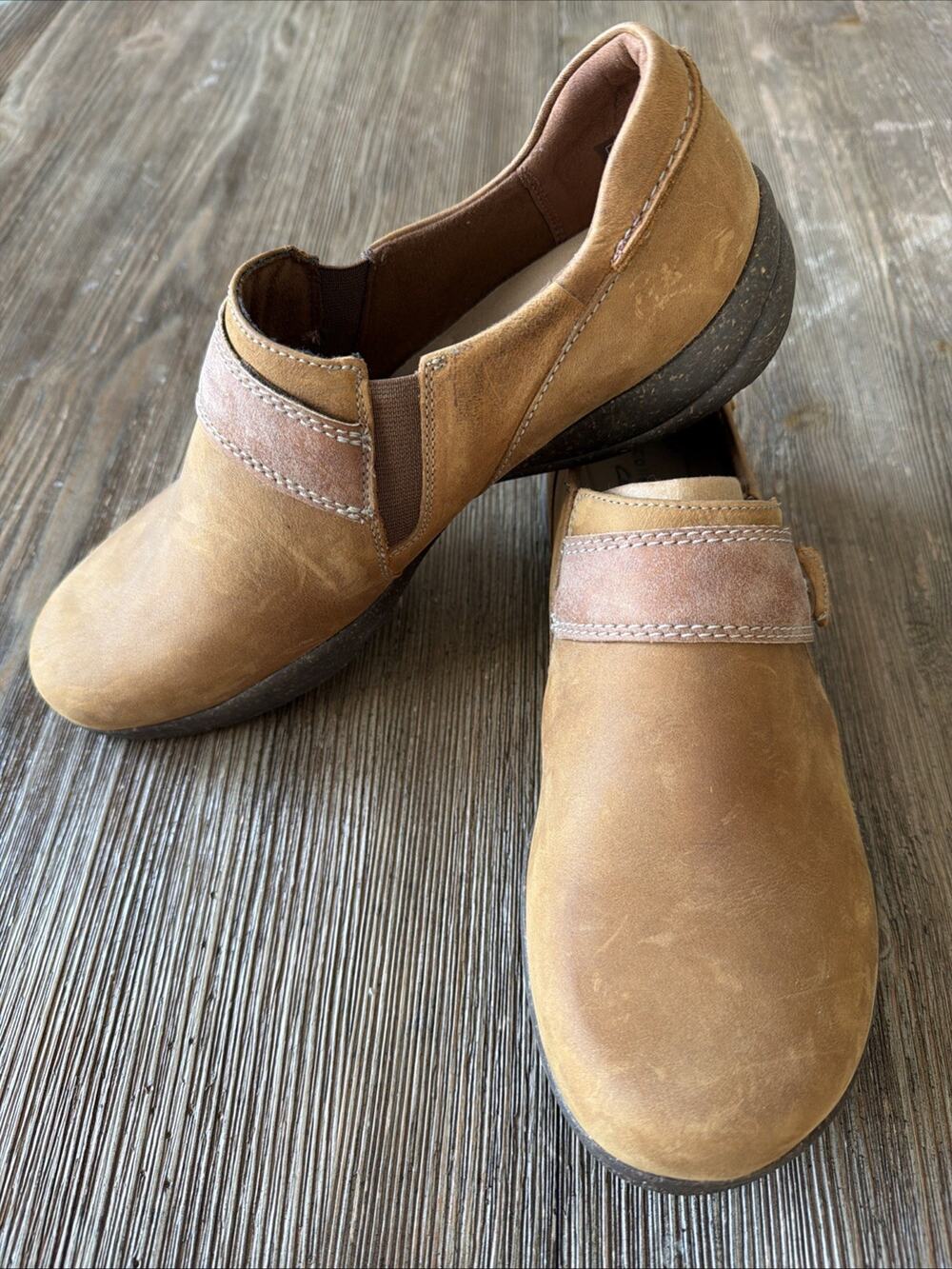 Clarks Collection Women’s 9.5 Leather Slip-Ons Roseville Dot Dark Tan New